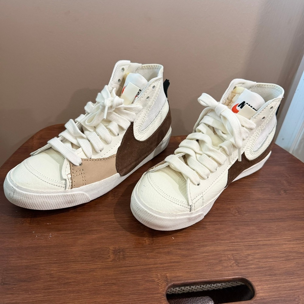 Nike Blazer Mid 77 Jumbo Sail Dark Driftwood FB3356-100 Mens 10.5 NEW